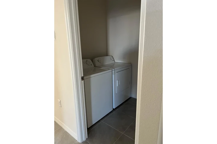 $2500 : Casa a la Renta!!!!! image 9