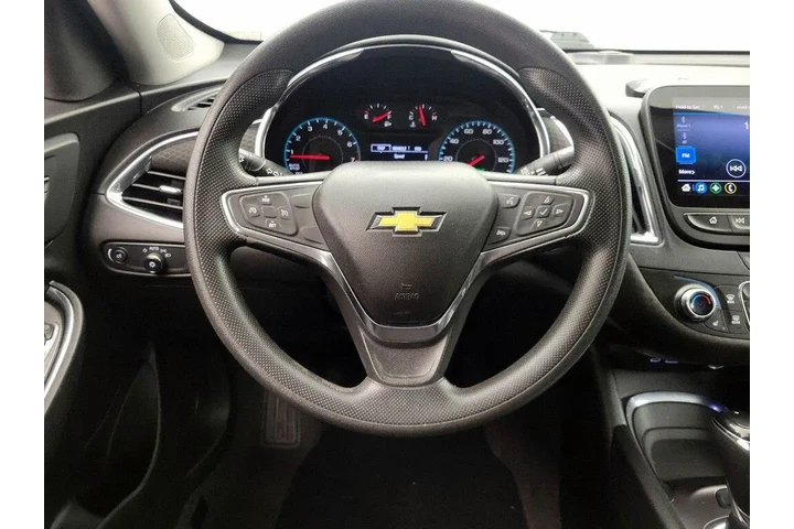 $14599 : Chevrolet Malibu 2019 LT 4dr image 10