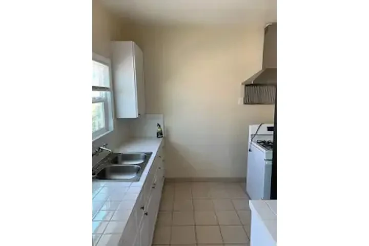 $1500 : LOS ANGELES  SE RENTA ESTUDIO image 3