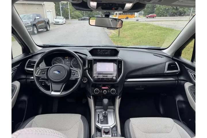 $21999 : 2023 Forester Premium image 10