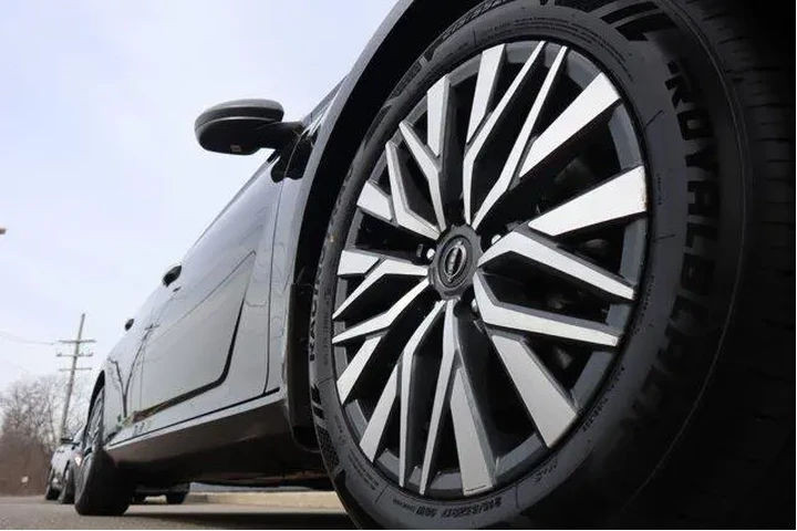 $19563 : Nissan Altima 2025 2.5 SV 4d image 10