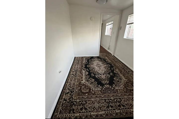 $1500 : Small & Quiet 1 bedroom image 2