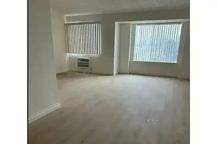 $2245 : APT. 2 RECS. 2 BAÑOS image 1