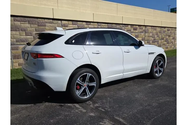 $18099 : Jaguar F-PACE 2019 AWD S 4dr image 8