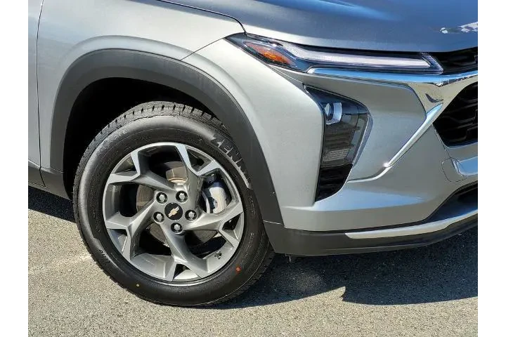 $21300 : Chevrolet Trax 2024 LT 4dr C image 9