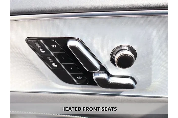 $30990 : Cadillac LYRIQ 2024 AWD Tech image 6