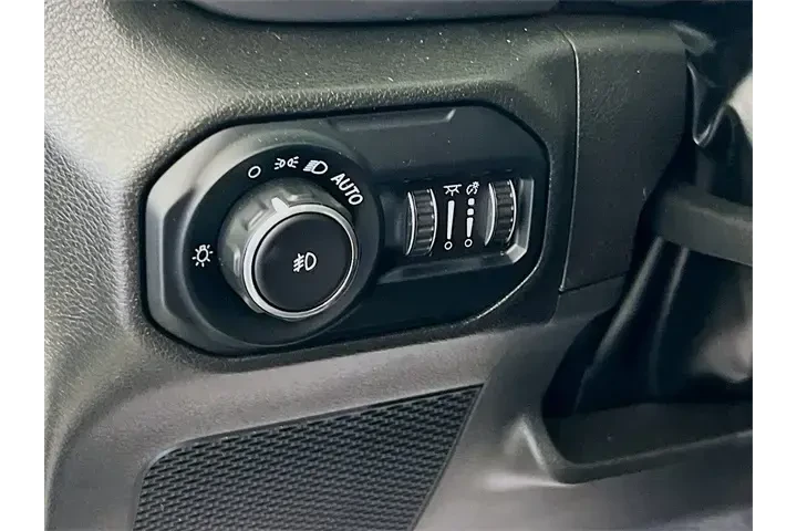 $37900 : Jeep Wrangler Unlimited 2022 image 10