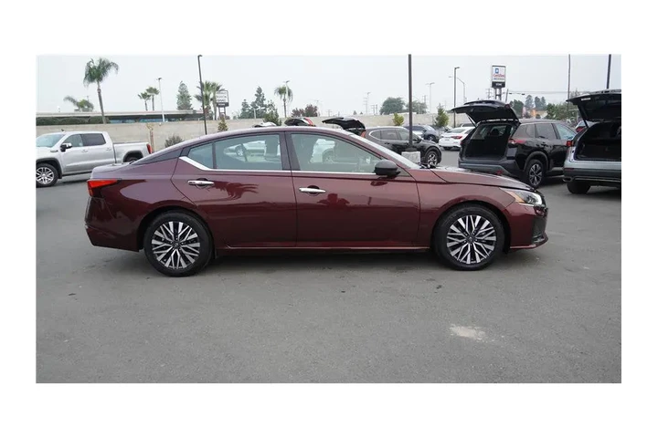 $20984 : 2024 Altima 2.5 SV image 5