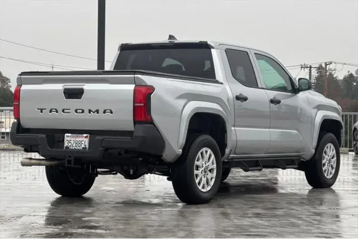 $34595 : Toyota Tacoma 2025 4x2 SR 4d image 3