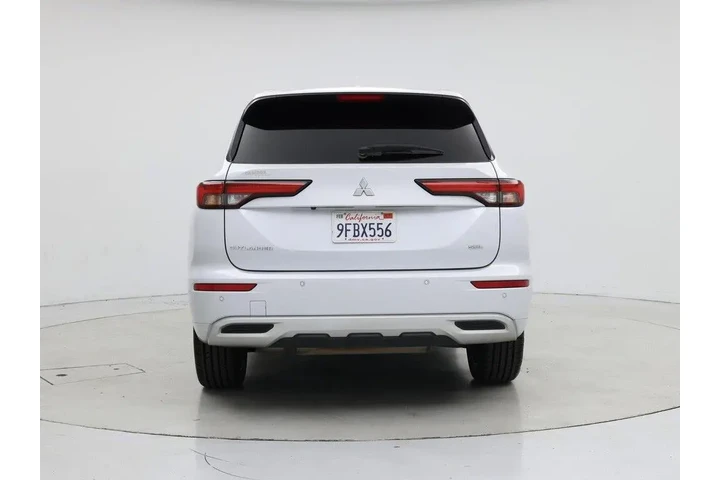 $23998 : Mitsubishi Outlander 2023 SE image 6