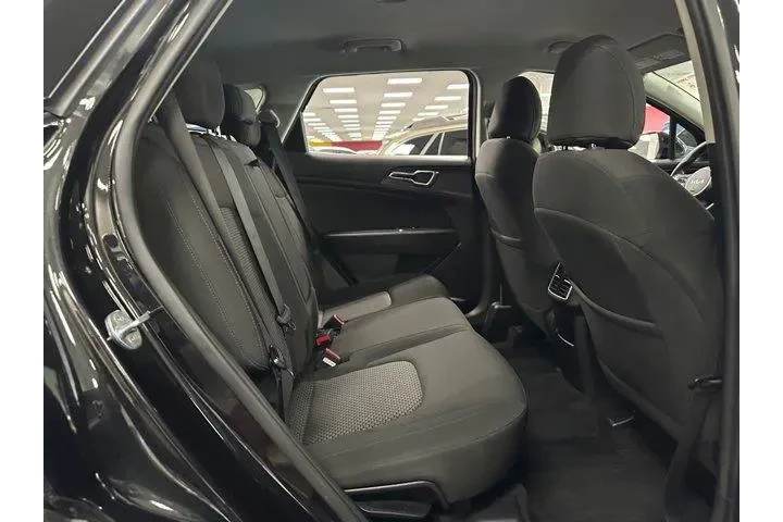$21983 : Kia Sportage 2023 LX 4dr SUV image 8