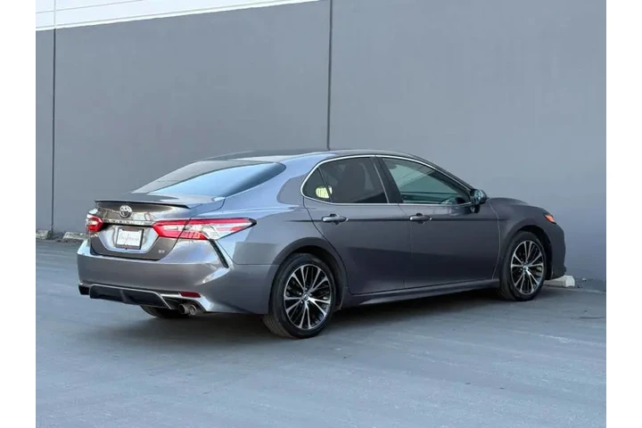 $16440 : 2018 Camry image 6