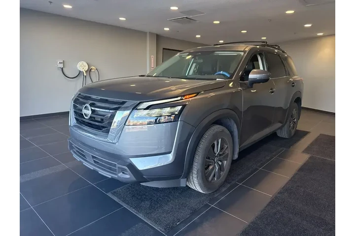 $30984 : Nissan Pathfinder 2024 AWD S image 1