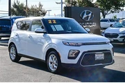 $13500 : Kia Soul 2022 LX 4dr Crossov thumbnail