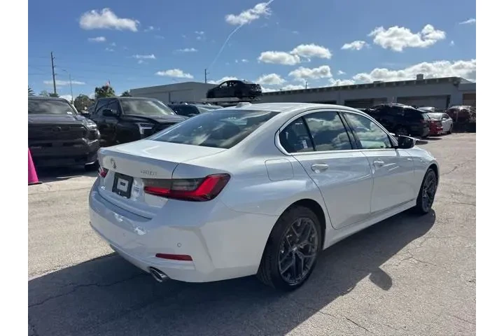 $39988 : BMW 3 Series 2025 AWD 330i x image 3