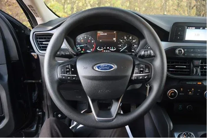 $16000 : Ford Escape 2020 S 4dr SUV image 4