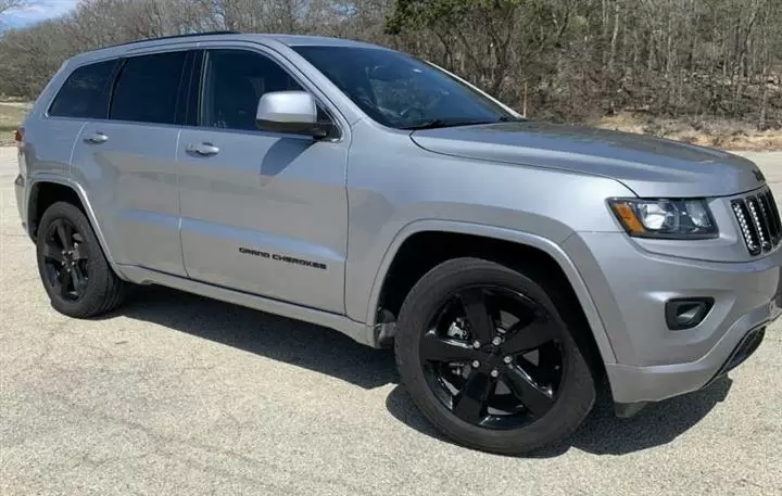 $9500 : 2015 Jeep Grand Cherokee ALTIT image 2