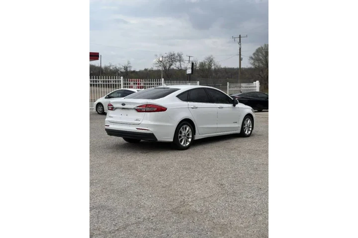 $7500 : 2019 Fusion Hybrid SE image 5