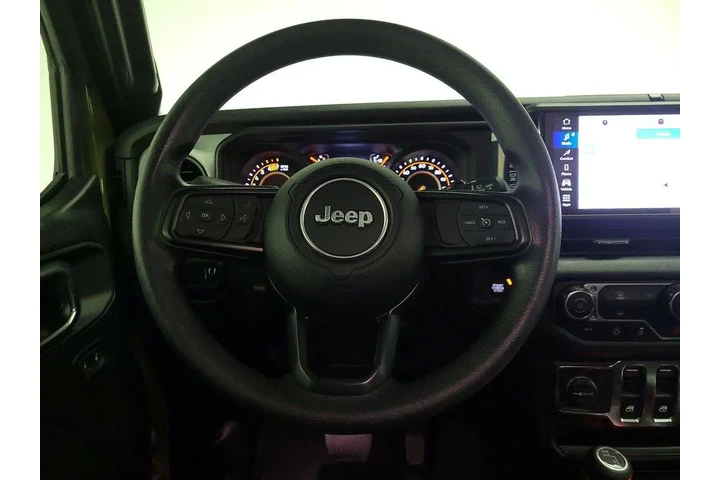 $31998 : Jeep Wrangler 2025 4x4 Sport image 10