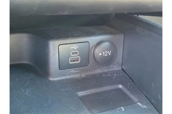 $23590 : Ford Escape 2024 ST-Line 4dr image 7