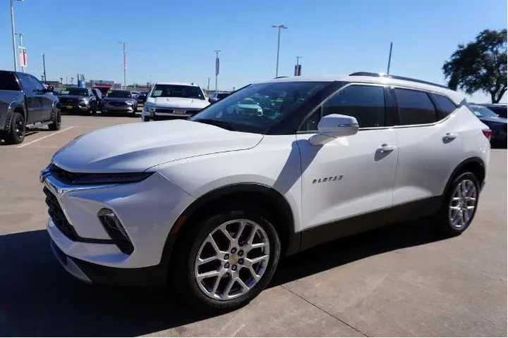 $30488 : Chevrolet Blazer 2024 LT 4dr image 3