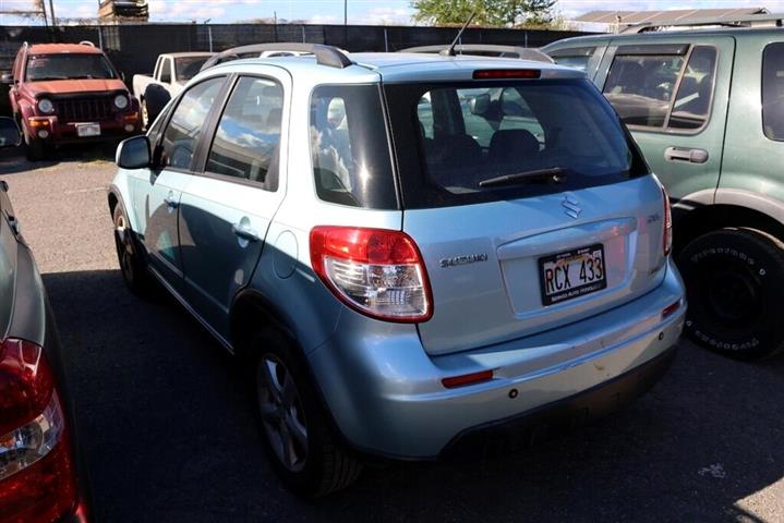 $7995 : 2009 SX4 Crossover image 4