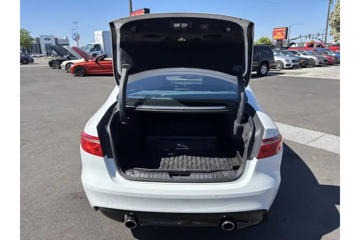 $16999 : 2017 XF S image 9