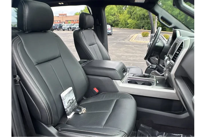 $32798 : 2020 F-150 LARIAT image 5