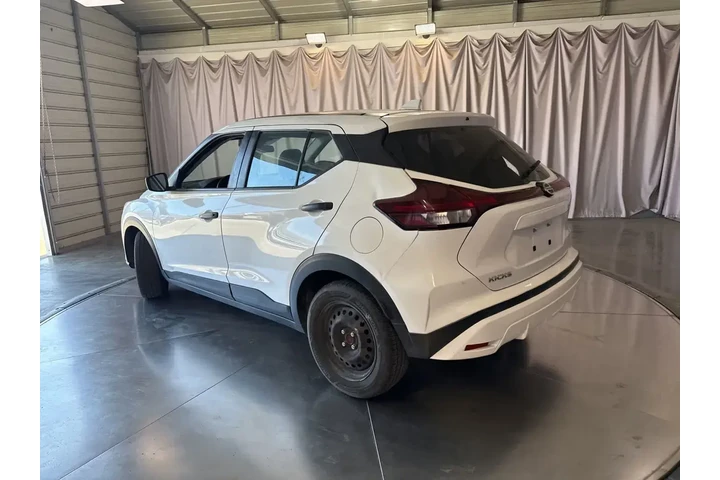 $18084 : Nissan Kicks 2023 S 4dr Cros image 7