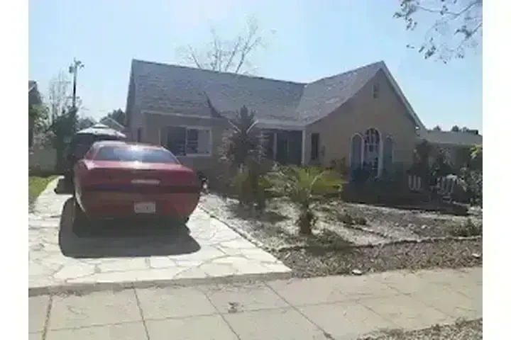 $1100 : UPTOWN WHITTIER CUARTO image 5