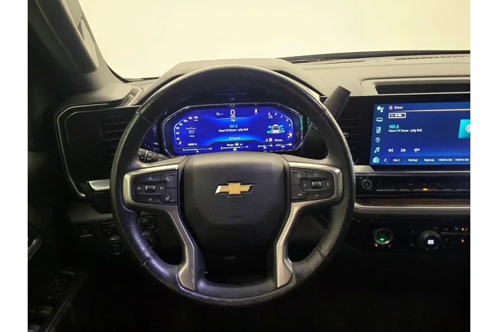 $34998 : Chevrolet Silverado 1500 202 image 9