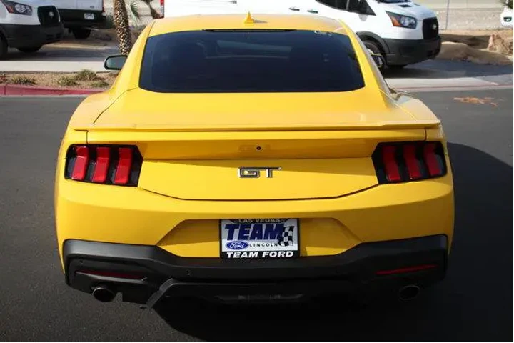 $39832 : Ford Mustang 2024 GT 2dr Fas image 7