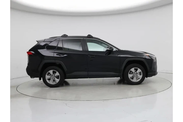 $31998 : Toyota RAV4 2024 AWD XLE 4dr image 7