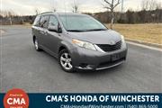 PRE-OWNED 2011 TOYOTA SIENNA