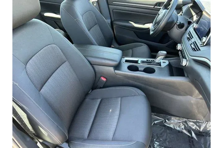 $22599 : Nissan Altima 2025 2.5 S 4dr image 10