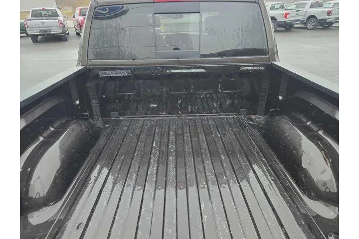 $22500 : Ram 1500 2017 4x4 SLT 4dr Cr image 5