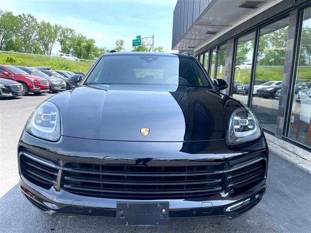 $41900 : 2019 Cayenne image 2