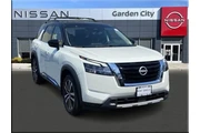 Nissan Pathfinder 2024 AWD P en Long Island