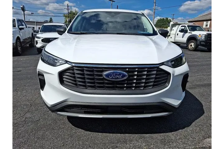 $24646 : Ford Escape 2024 AWD Active image 2