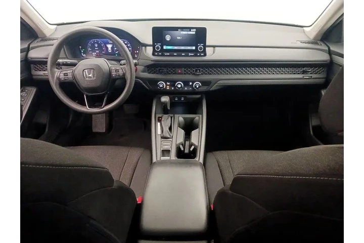 $24998 : Honda Accord 2024 LX 4dr Sed image 9