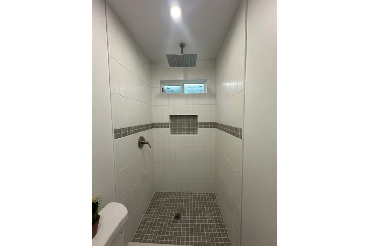 $1600 : Studio con baño y cocina image 4