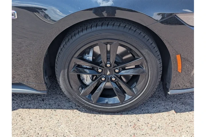 Ford Mustang 2024 GT 2dr Fas image 10