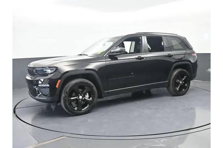 $39997 : Jeep Grand Cherokee 2025 4x2 image 2