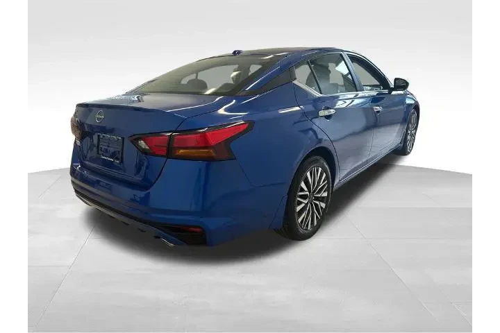 $27500 : Nissan Altima 2025 2.5 SV 4d image 7