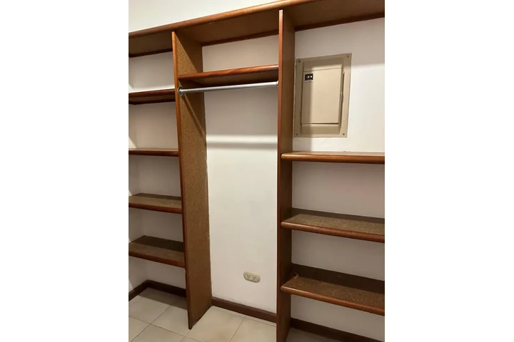 $1100 : Apartamento en Renta en Zona 1 image 3