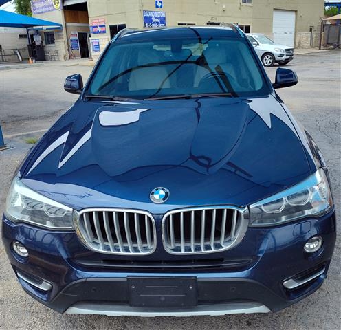 BMW X3 (SUV) image 1