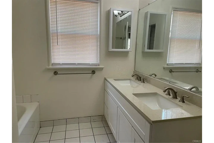 $800 : Bonita casa unifamiliar en alq image 9