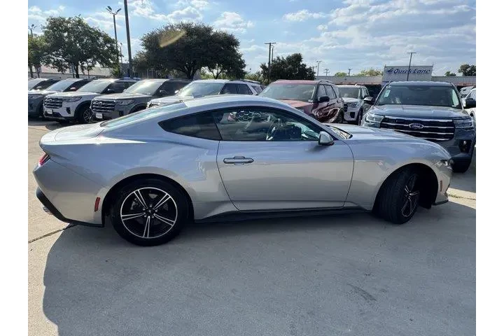 $29888 : Ford Mustang 2024 EcoBoost 2 image 4