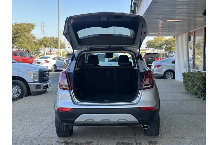 $17999 : 2020 Encore Preferred image 10