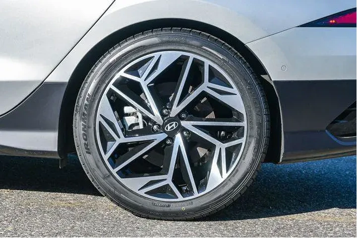 $29500 : Hyundai IONIQ 6 2024 AWD Lim image 10